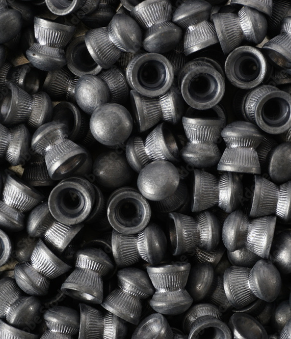 Pistolets &agrave; plombs